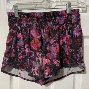 Lululemon shorts size 6